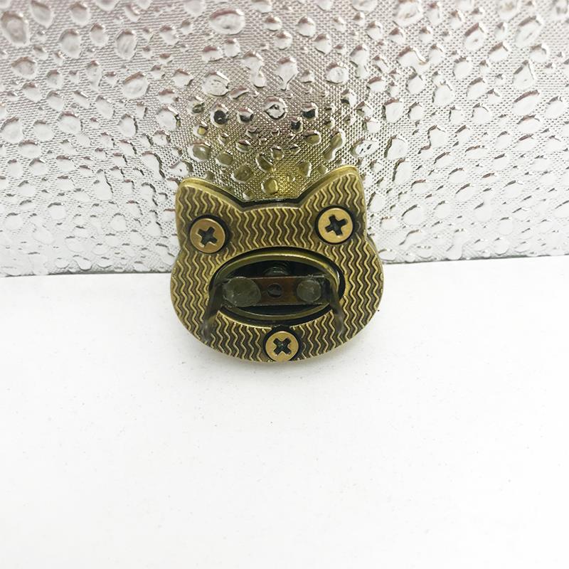۞   Schattige Kat/Vogel Sluiti - Leatherwork Hardware recensie en prijs