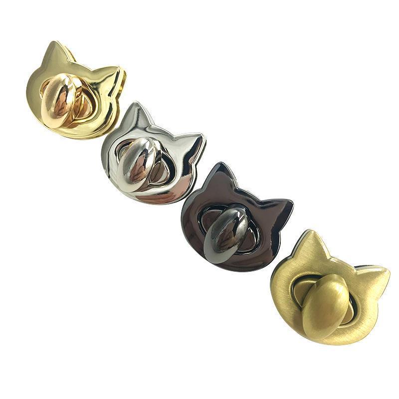 ۞   Schattige Kat/Vogel Sluiti - Leatherwork Hardware recensie en prijs